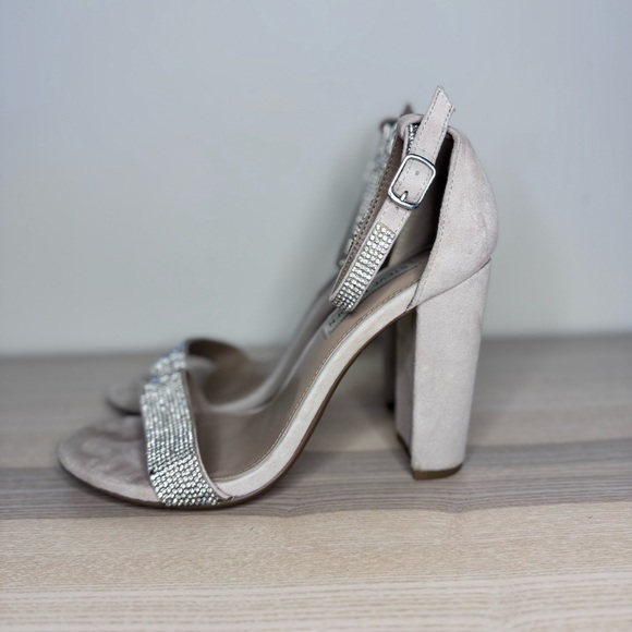 Steve Madden Beige Women's Shoes - Picture 2 of 6